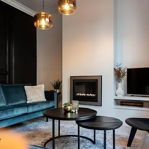  Appartement Beautiful Spacious In A Newly Renovated Old Townhouse